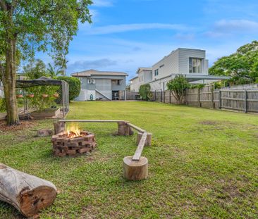 33 Woodrow Dr, Coorparoo QLD 4151 - House For Rent | Domain - Photo 4