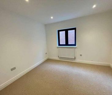 Finchampstead Road, Finchampstead, RG40 - Photo 3