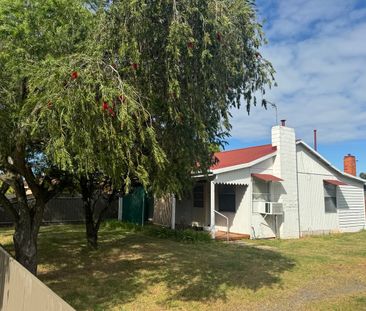 Two bedroom home in South Shepparton - Photo 6