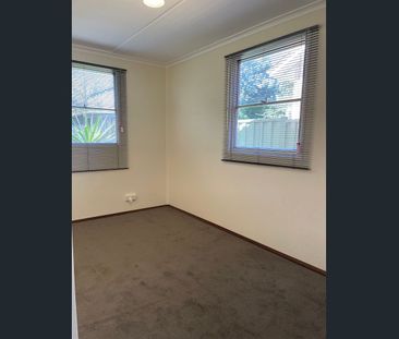 **REGISTER TO INSPECT VIA REALESTATE.COM.AU LINK & PHOTO ID MUST BE... - Photo 1