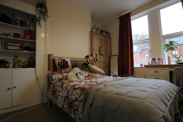 Cliff Mount, Woodhouse, LS6 2HP, Leeds - Photo 1