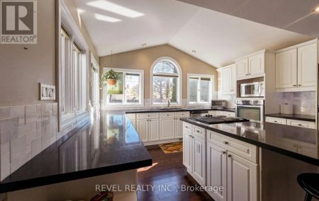 1034 FREDONIA DRIVE - Photo 2