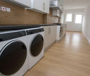 Property to rent - Photo 3