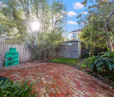 CLASSIC VICTORIAN CHARM - Photo 5