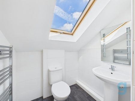 6 bedroom house of multiple occupation to rent - Photo 3