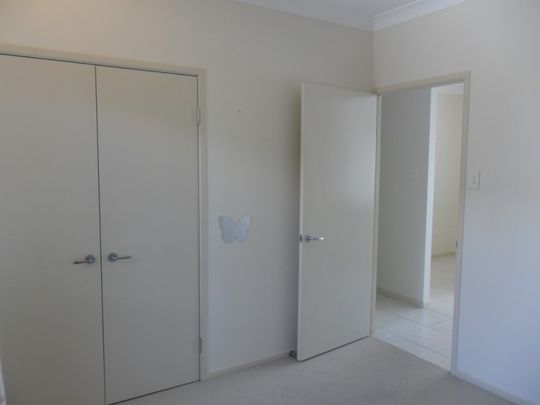 9 CHANNEL STREET, Bushland Beach QLD 4818 - House For Rent - $570 | Domain - Photo 1