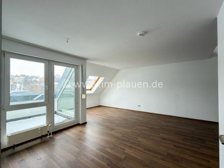 Maisonette mit Aussicht: 3-Zimmer-Wohnung mit Balkon & TG-Stellplatz im Zentrum von Auerbach - Foto 3