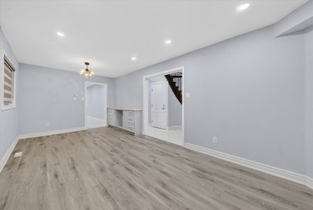 For Lease - 231 Timberlane Drive Unit# Main & 2nd, Brampton, Ontario - Photo 2