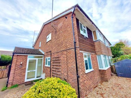 2 bedroom apartment to rent - Photo 2