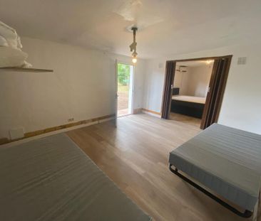 Alhaurín de la Torre, Andalusia 29130 - Photo 4