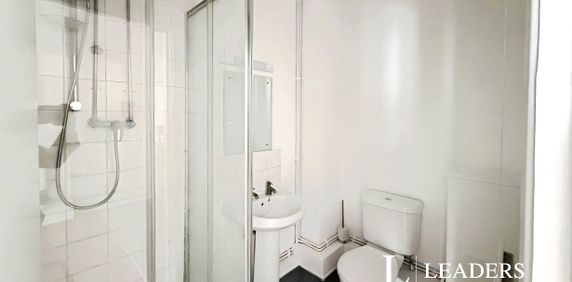 1 bedroom studio to rent Midanbury Lane, Southampton, Hampshire, SO18 - Photo 2
