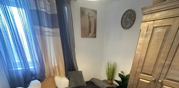 Studio flat to rent on - Photo 2