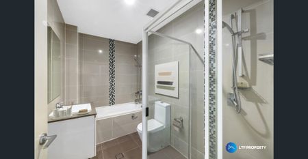 Your Own Courtyard Entry Into Designer Living With Double Parking !!! - Photo 4