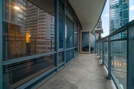 For Lease - 21 Widmer Street Unit# 912, Toronto, Ontario - Photo 3