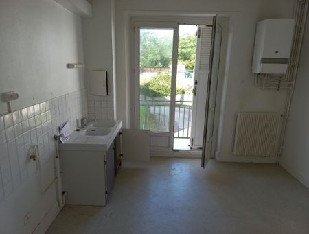 Appartement T3 dans très joli quartier situé à proximité d'un superma - Photo 5