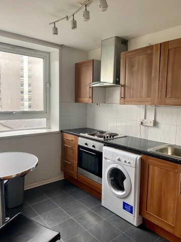 3 Bed Flat, The Quarterdeck, E14 - Photo 5