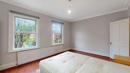 4 bedroom house to rent - Photo 3