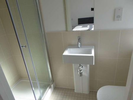 Reading Road, Pangbourne, Reading, RG8 - Photo 3