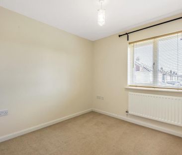 3 bedroom coach house to rent - Photo 1