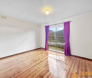 9 Warburton Court, Endeavour Hills VIC 3802 - House For Rent | Domain - Photo 6