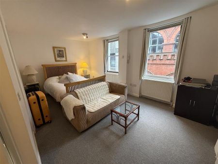 1 bedroom flat to rent - Photo 2