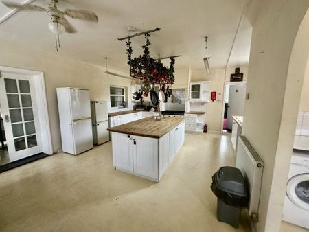 Bishops Road, Peterborough PE1 5AT, Property for rent - Photo 2