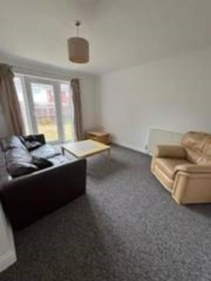 4 bedroom detached house to rent - Photo 1