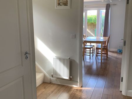 Oak Tree Close - Photo 2