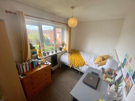 £138 pppw 2 bed Heron Drive, Lenton, Nottingham - Photo 2