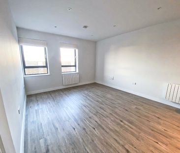 Ashwood House, 16-22 Pembroke Broadway, Camberley, GU15 - Photo 1