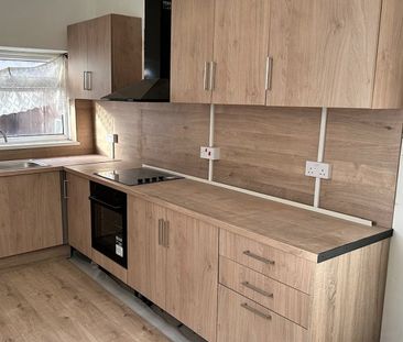 £1,400 PCM, Newly Refurbished Three Bedroom House with Enclosed Gar... - Photo 6