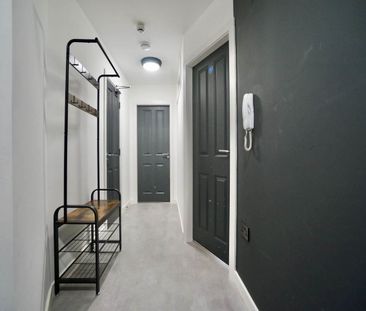 Apartment 7, 207 High Street - Photo 3