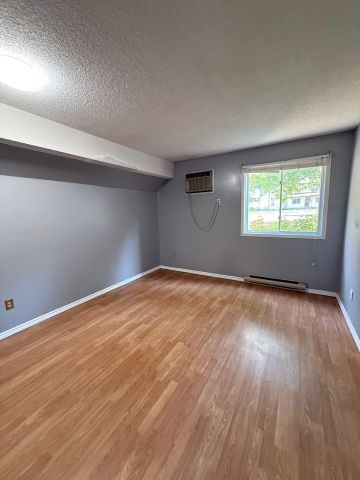 For Lease - 2228 Trafalgar Street Unit# 111, London East, Ontario - Photo 3