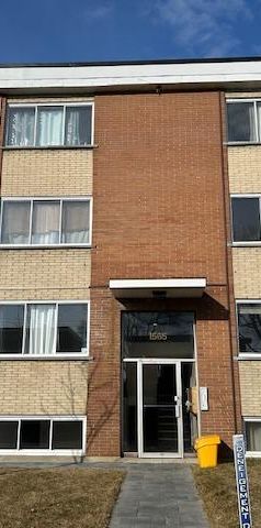 Longueuil Grand 4 1/2 , rénové - Photo 1
