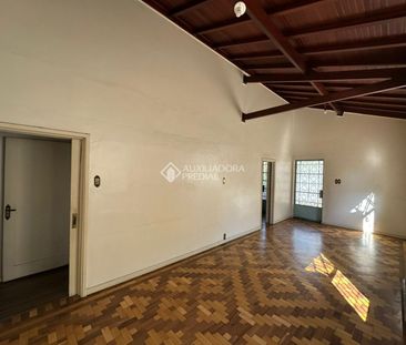 Casa com 5 quartos e 250m² para alugar em Petrópolis, Porto Alegre. - Photo 2