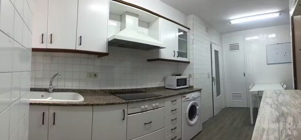 Calle Doctor Moliner, Valencia, Valencian Community 46010 - Photo 1