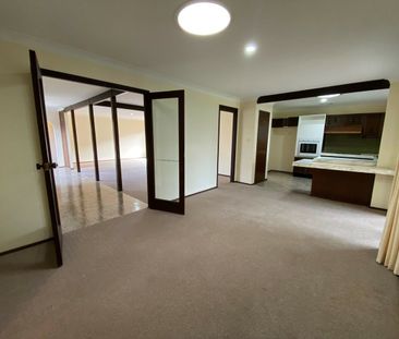 Charming Three-Bedroom Home in a Fantastic Location! - Photo 2