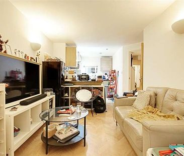 Silver Street, Enfield, EN1 - Photo 1