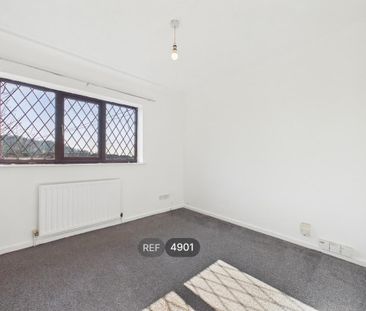 2 bedroom semi-detached house to rent - Photo 3