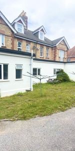 2 Bedroom Flat - Photo 3