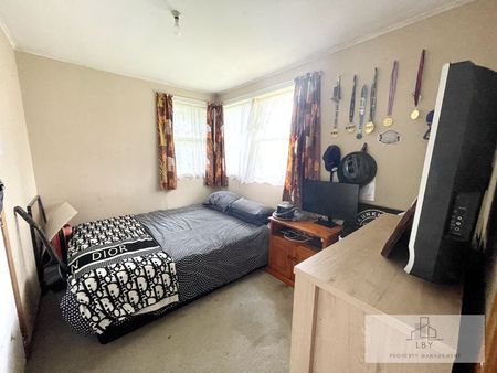 Takanini, 3 Bedrooms - Photo 2