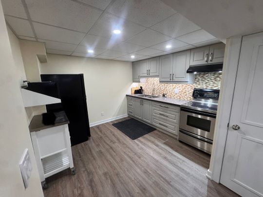 For Lease - 5 Barlow Road, Toronto, Ontario - Photo 1