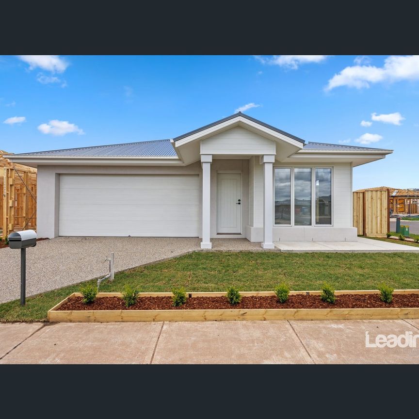 39 Ballet Crescent, Sunbury, Vic 3429 - Photo 1