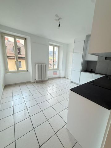 À louer – Bel appartement 3.5 pièces au centre de Vallorbe - Photo 3