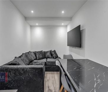 3 bedroom end of terrace house to rent - Photo 1