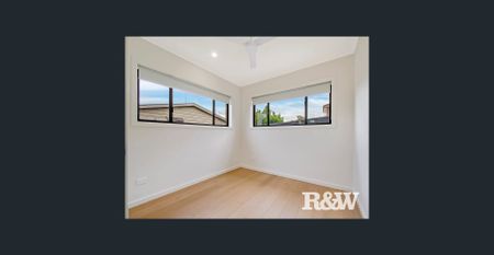 BEAUTIFUL THREE BEDROOM GRANNY FLAT! - Photo 2