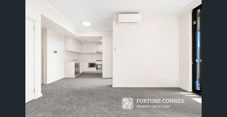 Spacious North-West Retreat with a Large Winter Garden - Photo 4