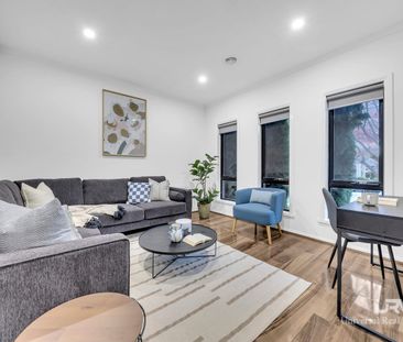 Impressive Family Home with Style, Space & Prime Location! - Photo 5