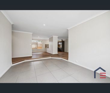 22 Agathea Ct, Dianella, WA 6059 - Photo 2