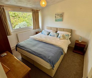 4 bedroom detached bungalow to rent - Photo 5